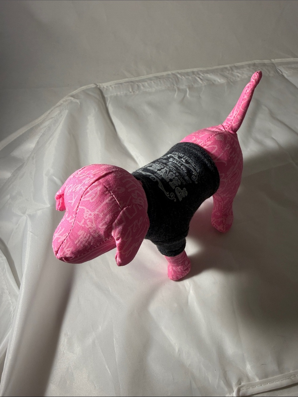 PINK Victoria's Secret Pink Dog with Love & Rock 'N Roll 86 Tour Shirt